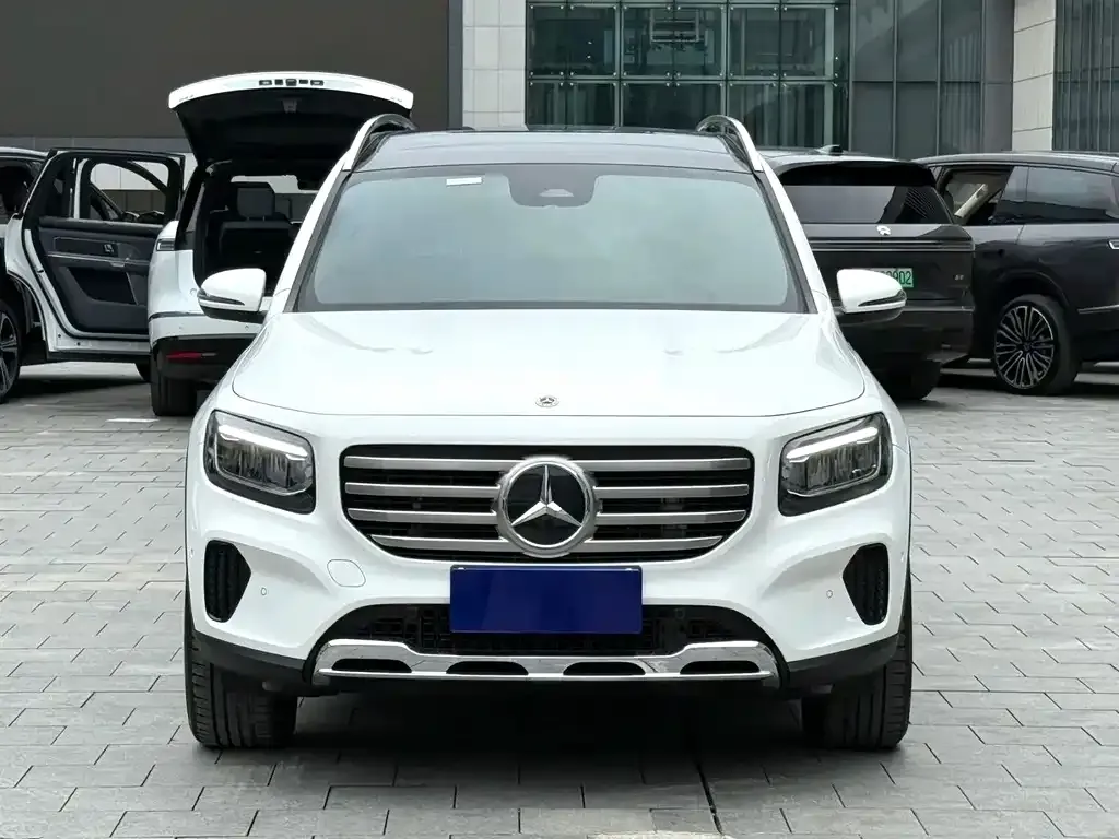 Mercedes-Benz GLB — фото 3