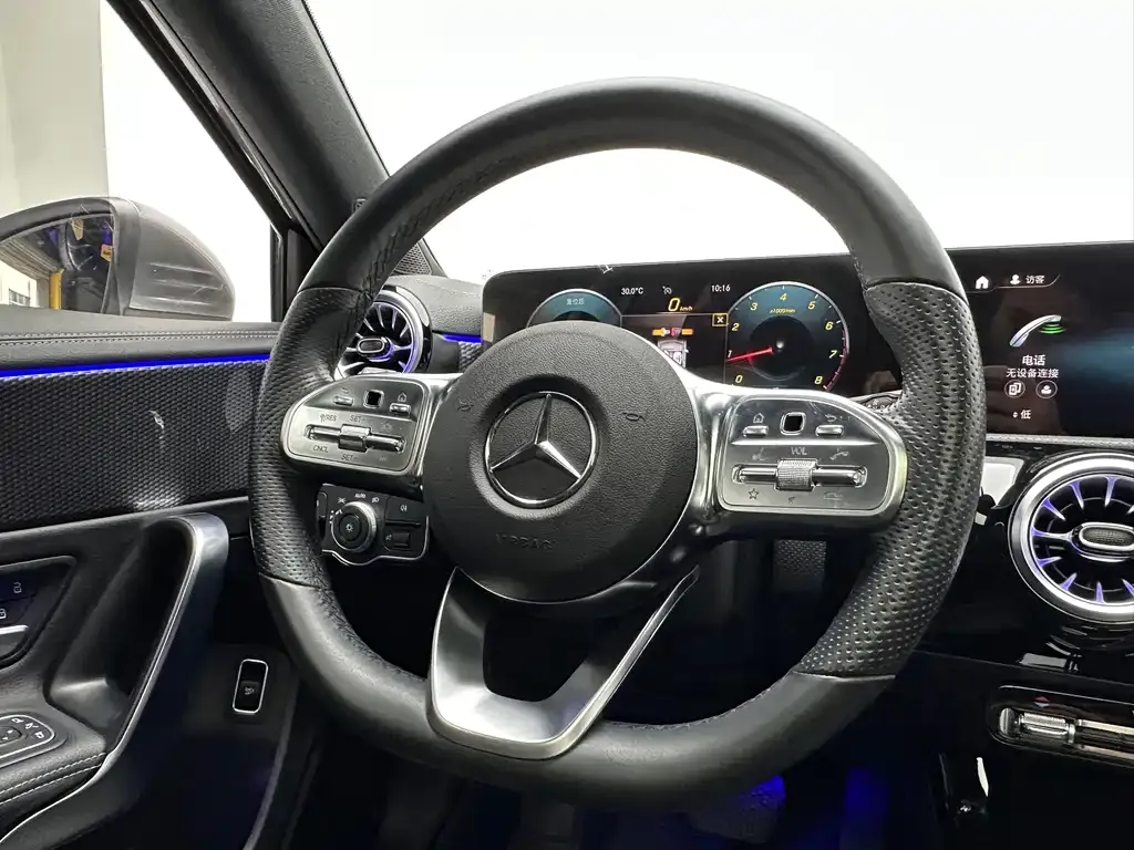 Mercedes-Benz A-Class — фото 2