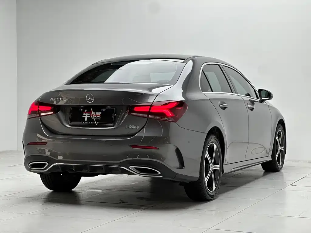 Mercedes-Benz A-Class — фото 8