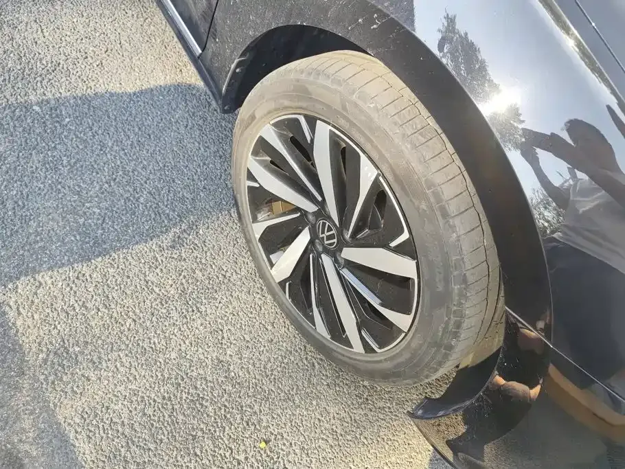 Volkswagen Passat — фото 7