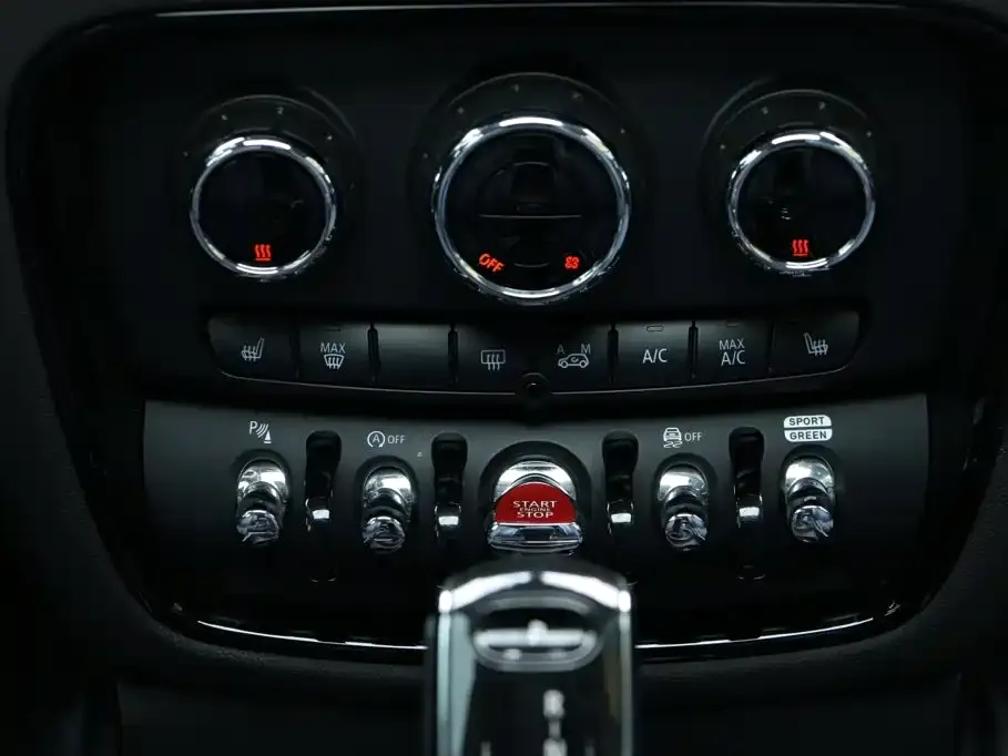 MINI Clubman — фото 5
