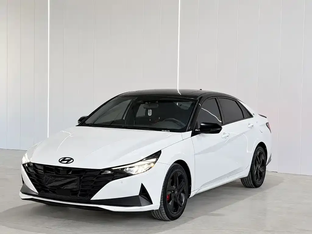 Hyundai Elantra — фото 6