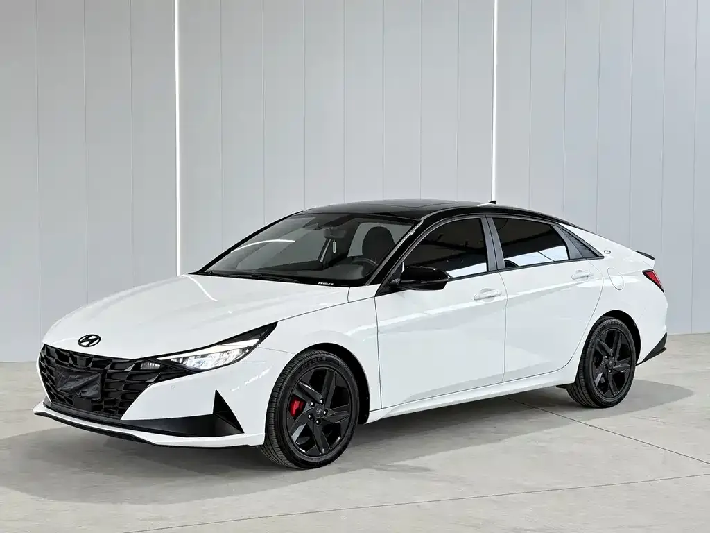 Hyundai Elantra — фото 8