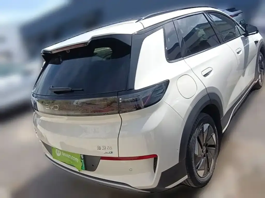 BYD Sealion 05 EV — фото 2