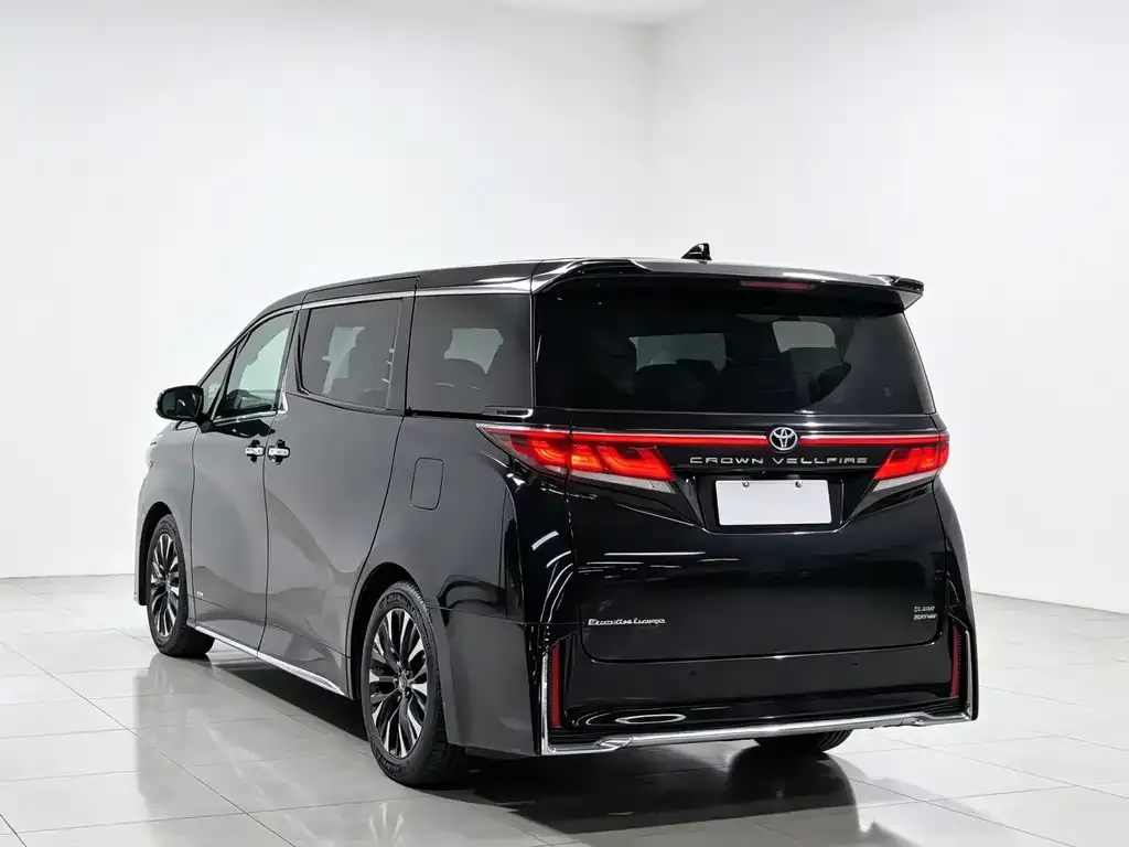 Toyota Vellfire — фото 8