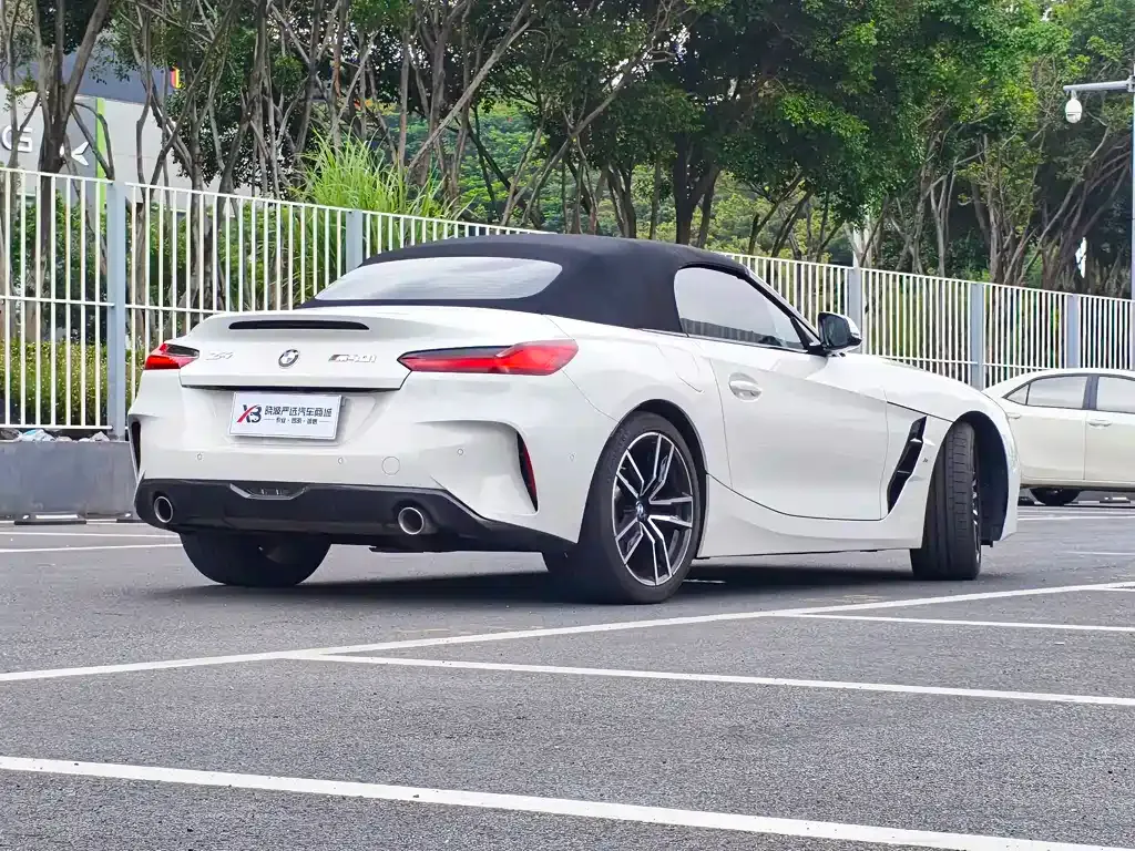 BMW Z4 — фото 9