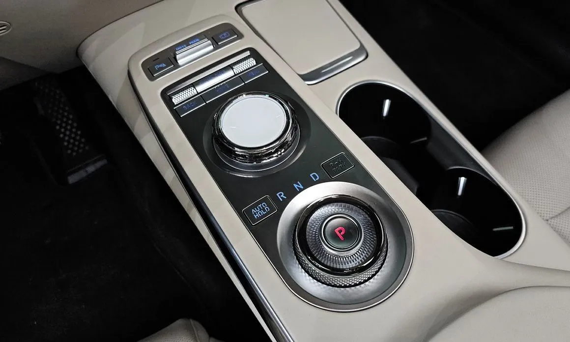 Genesis GV70 — фото 9