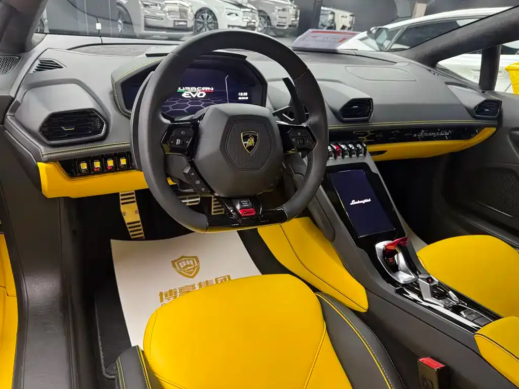 Lamborghini Huracan — фото 10