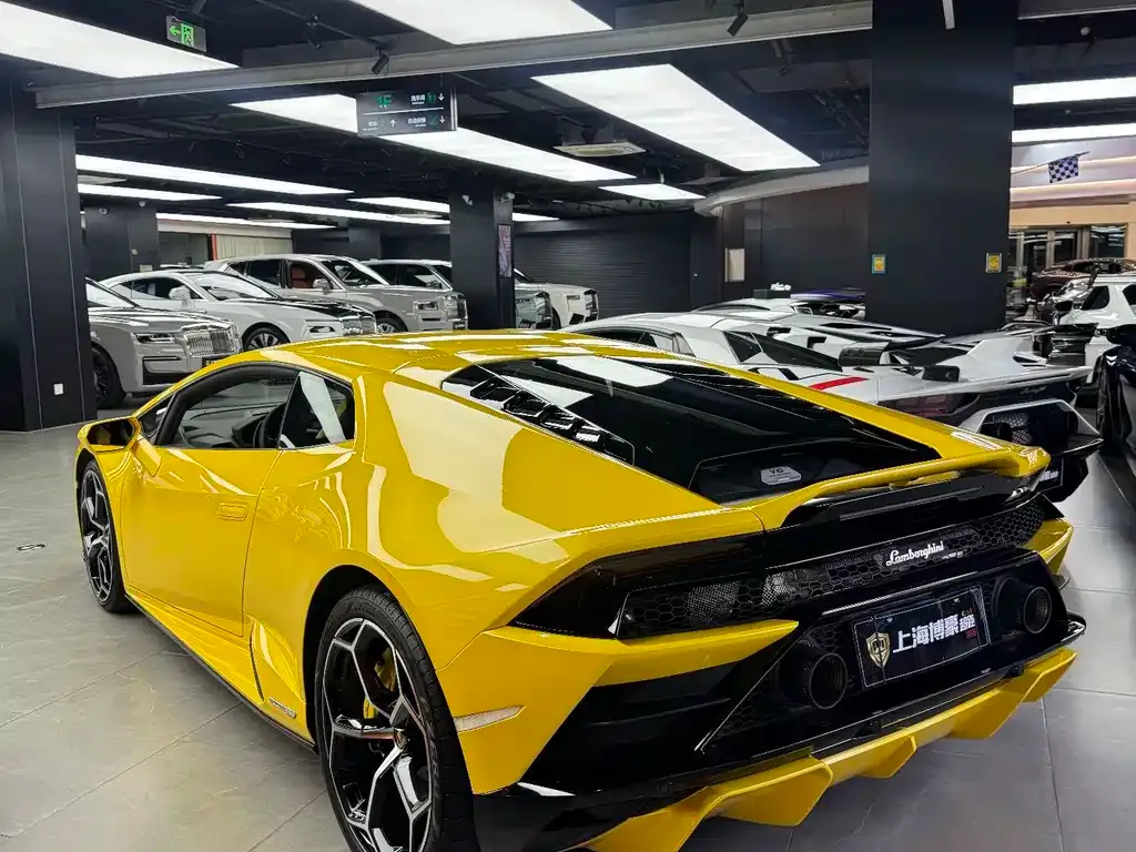 Lamborghini Huracan — фото 8