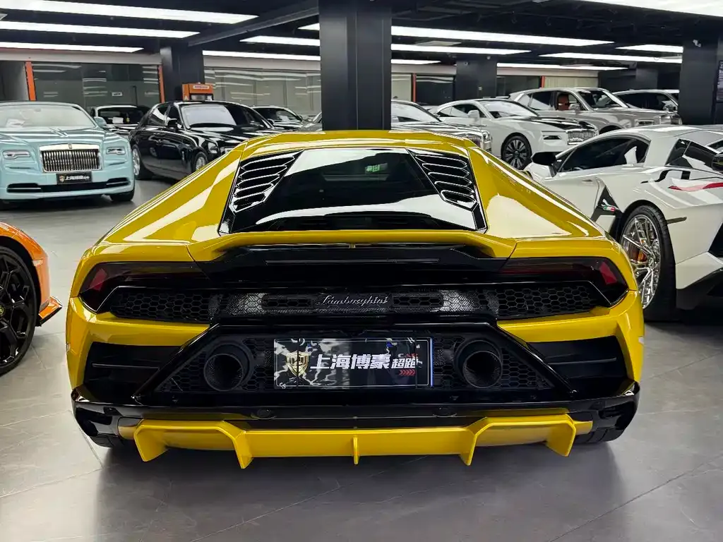 Lamborghini Huracan — фото 9