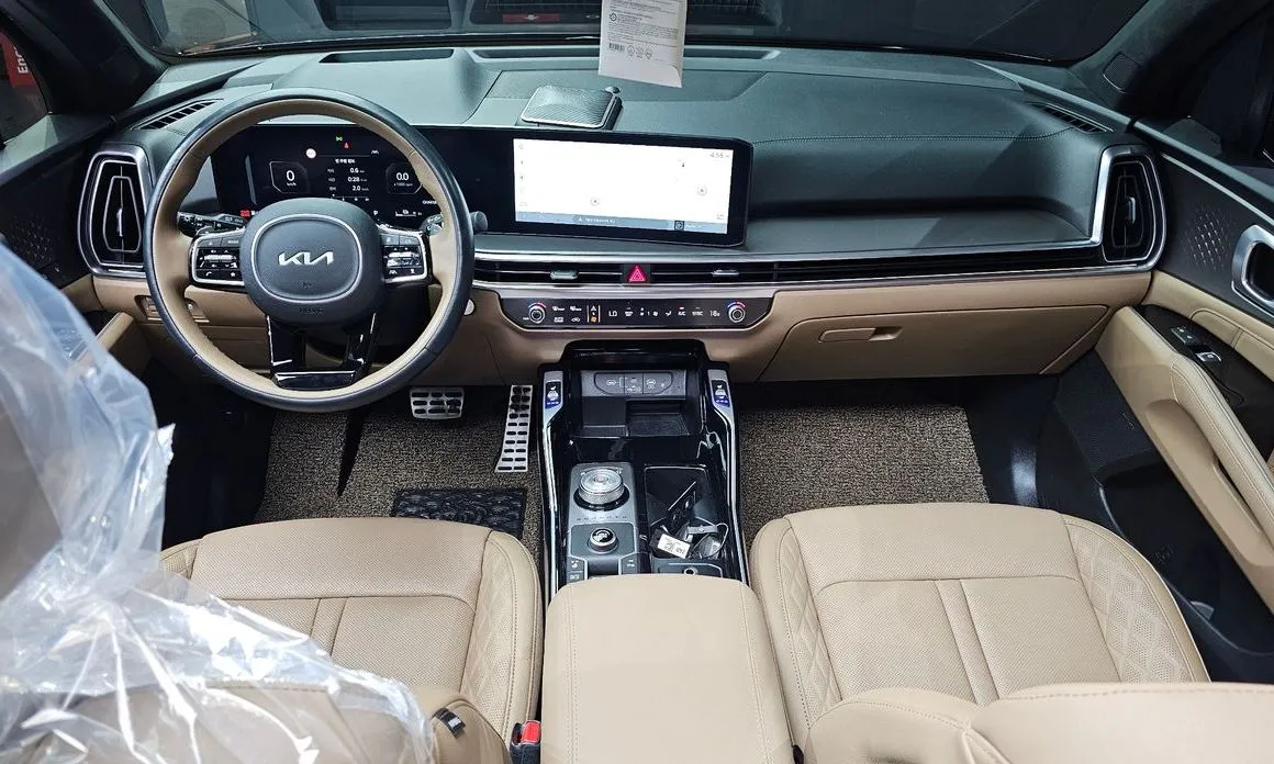 Kia Sorento — фото 8