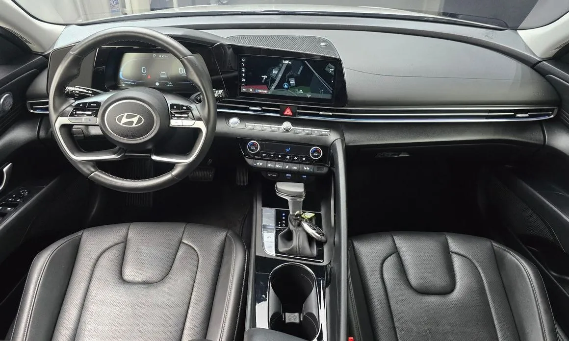 Hyundai AVANTE — фото 8
