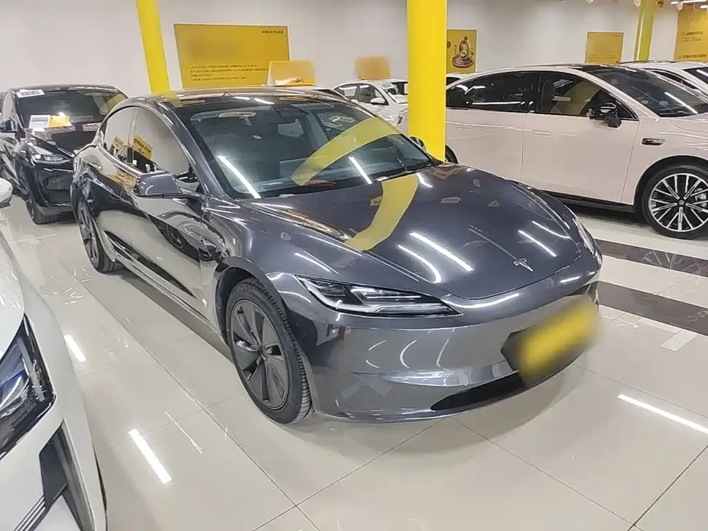 Tesla Model 3 — фото 3