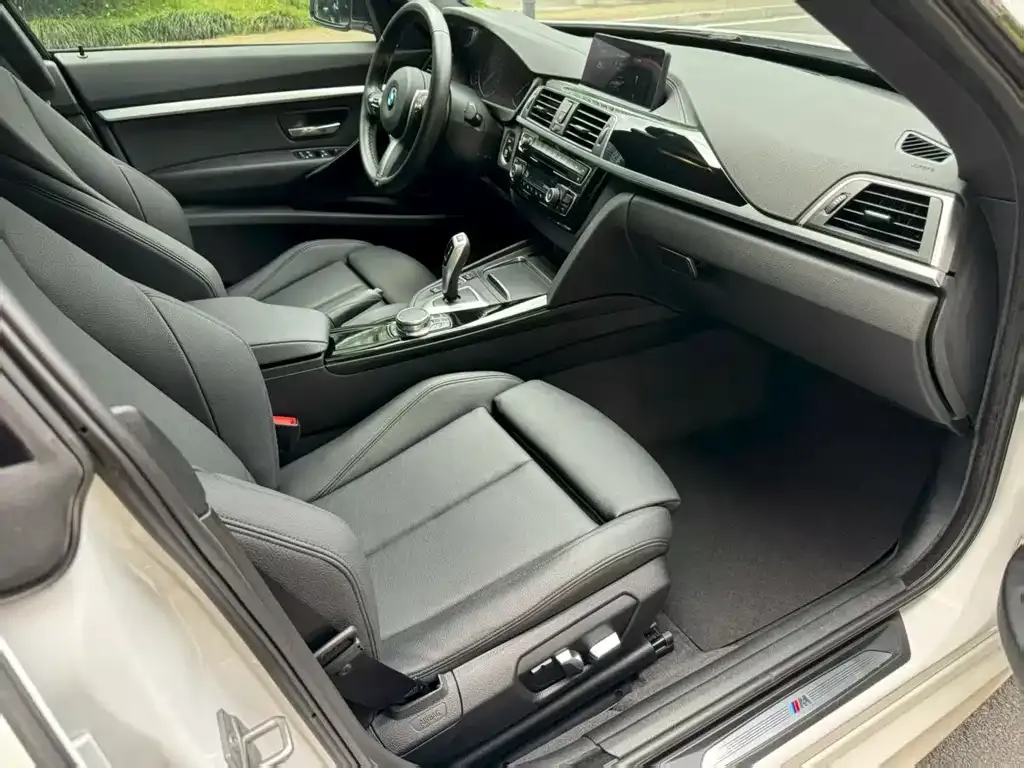 BMW 3 Series GT — фото 9