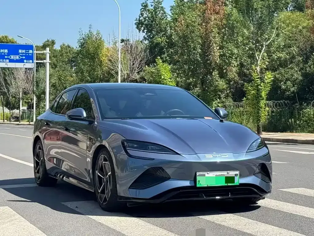 BYD Seal — фото 7