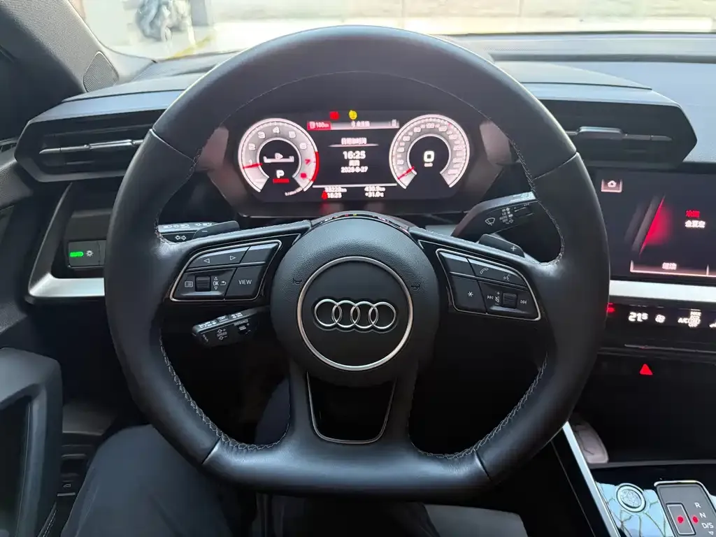 Audi A3 — фото 7