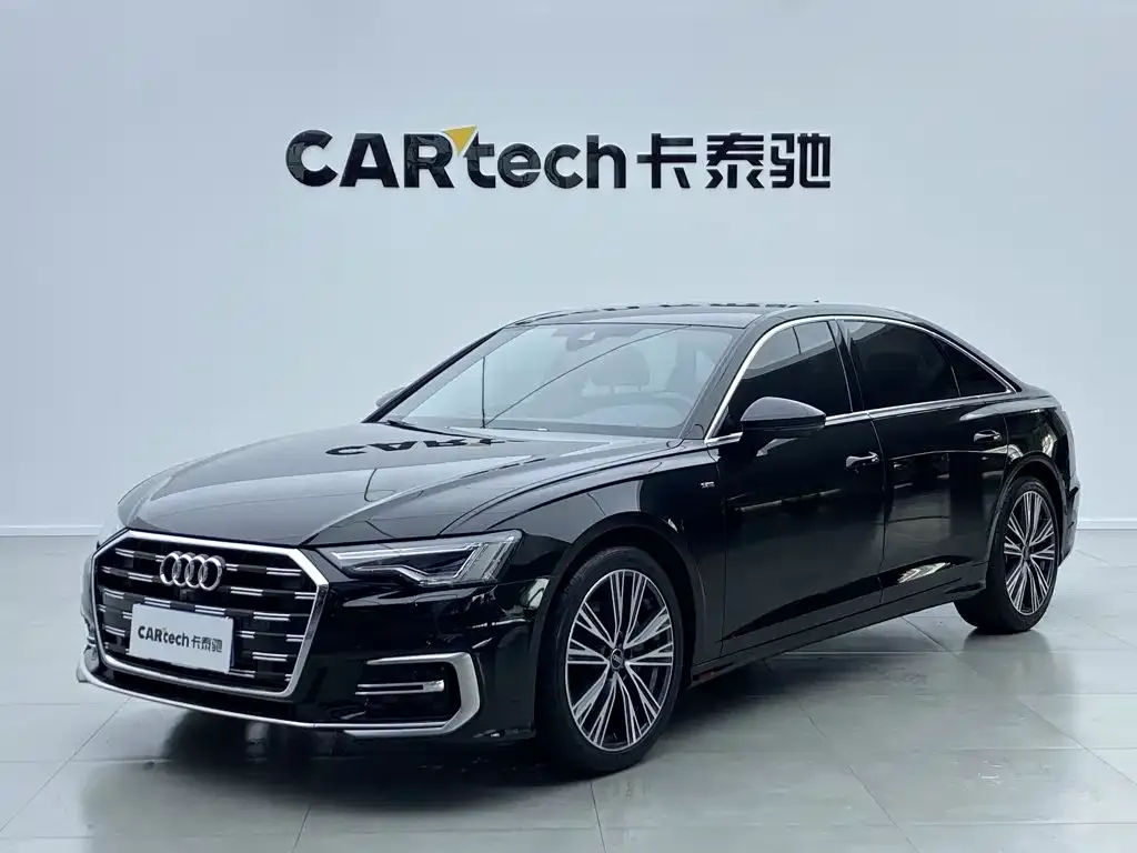 Audi A6L — фото 1