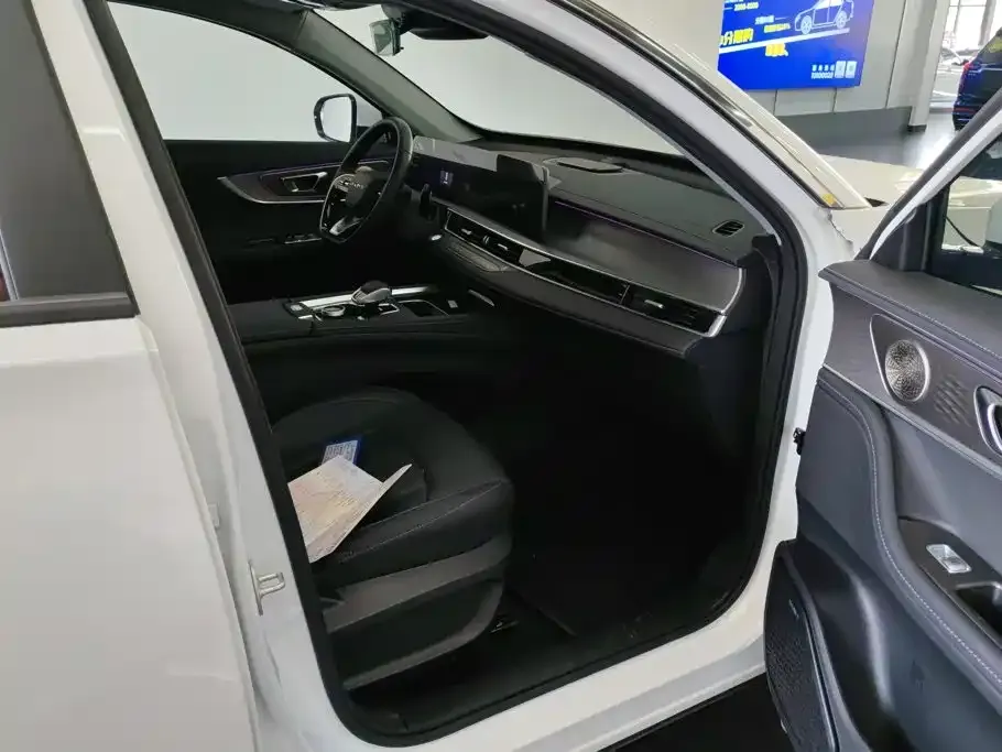 Chery Tiggo 8 PRO — фото 8