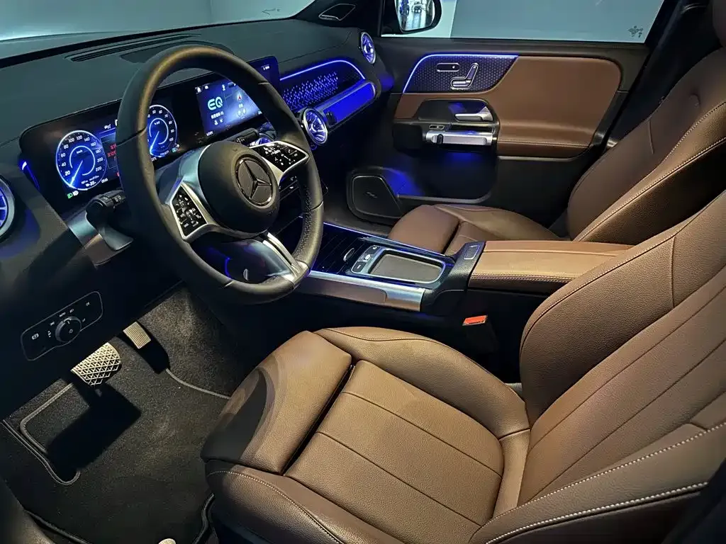 Mercedes-Benz EQB — фото 10