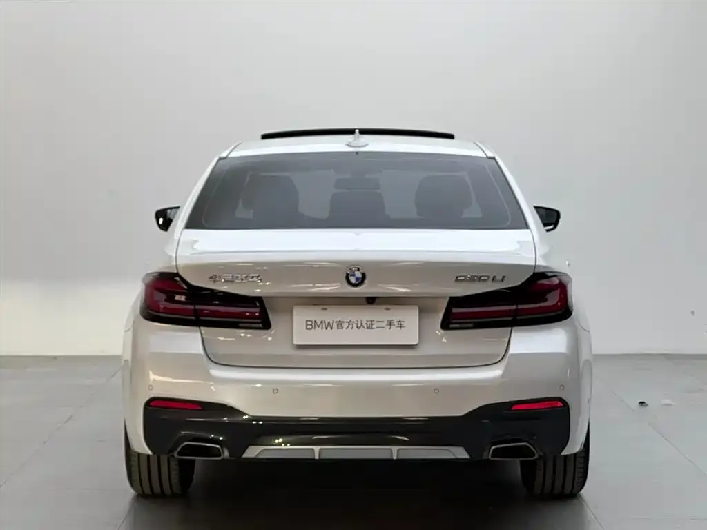 BMW 5 Series — фото 5