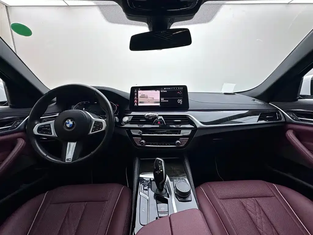 BMW 5 Series — фото 6