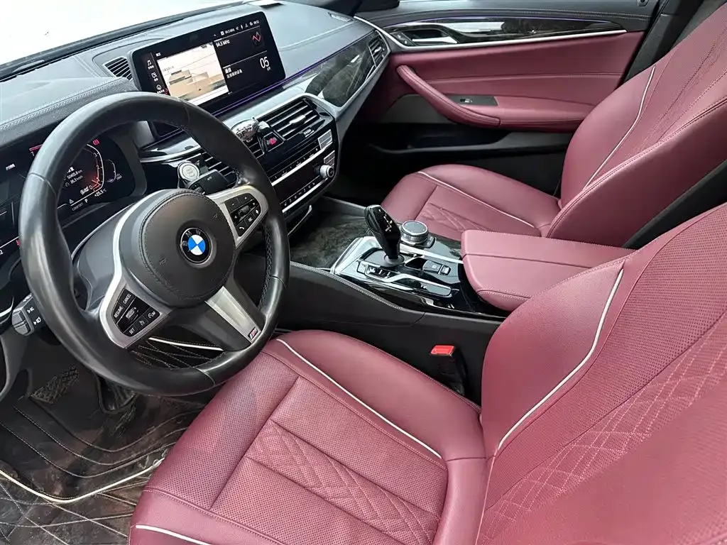 BMW 5 Series — фото 10