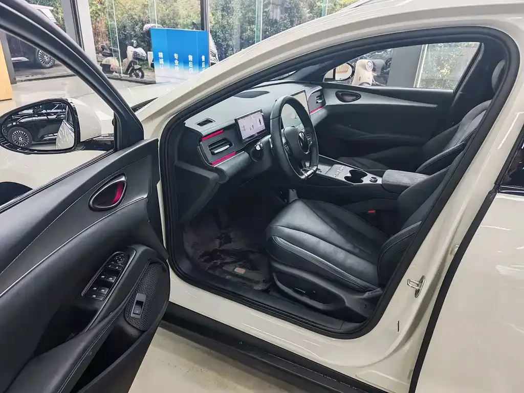 BYD Seal 06 DM-i Touring — фото 8
