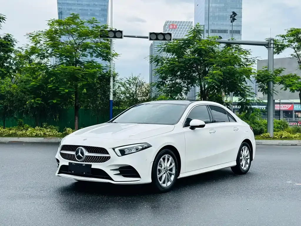 Mercedes-Benz A-Class — фото 1