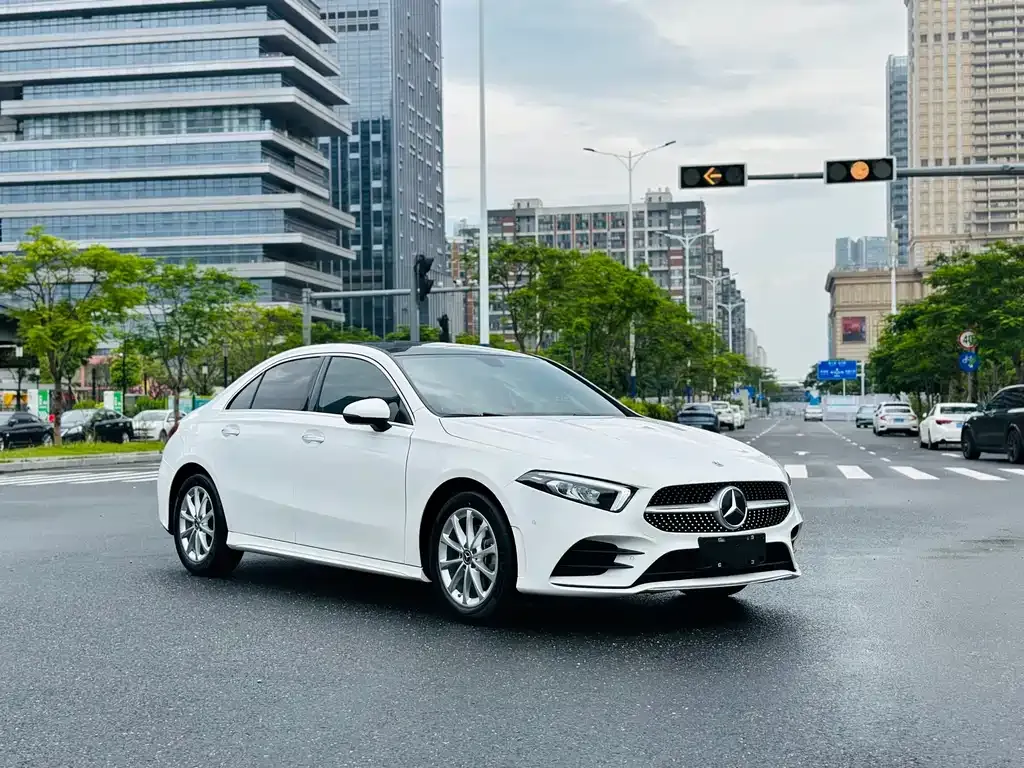 Mercedes-Benz A-Class — фото 4