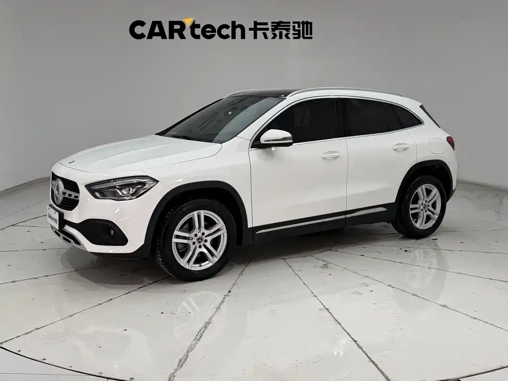 Mercedes-Benz GLA — фото 1