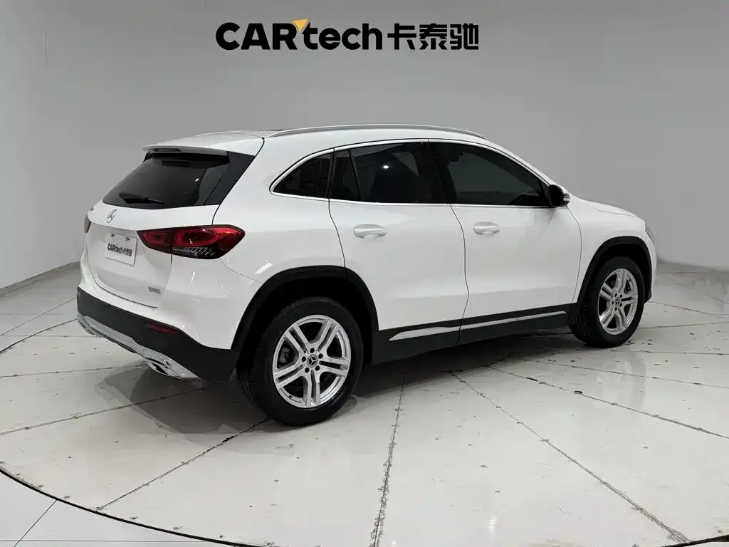Mercedes-Benz GLA — фото 10