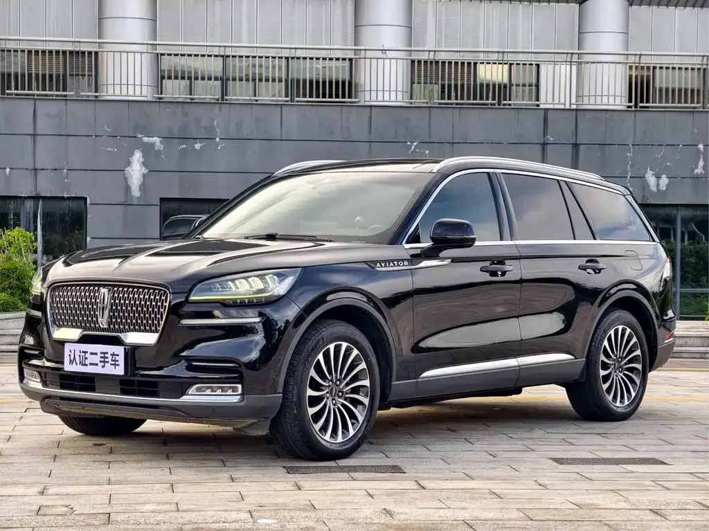 Lincoln Aviator — фото 1