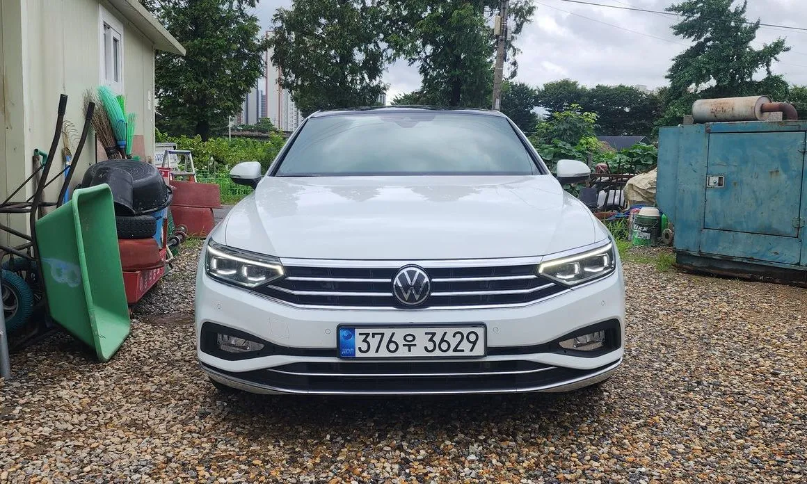 Volkswagen Passat — фото 1