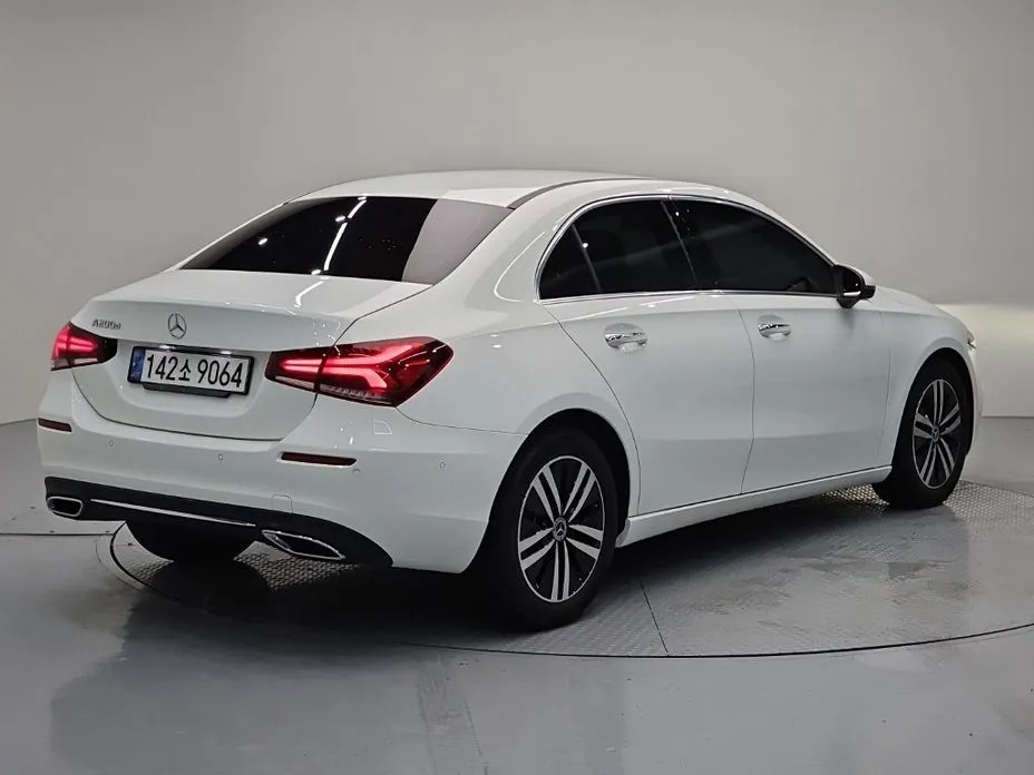 Mercedes-Benz A-Class — фото 10