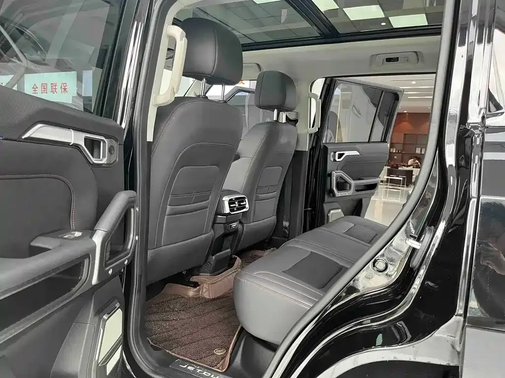 Jetour Traveller C-DM — фото 10