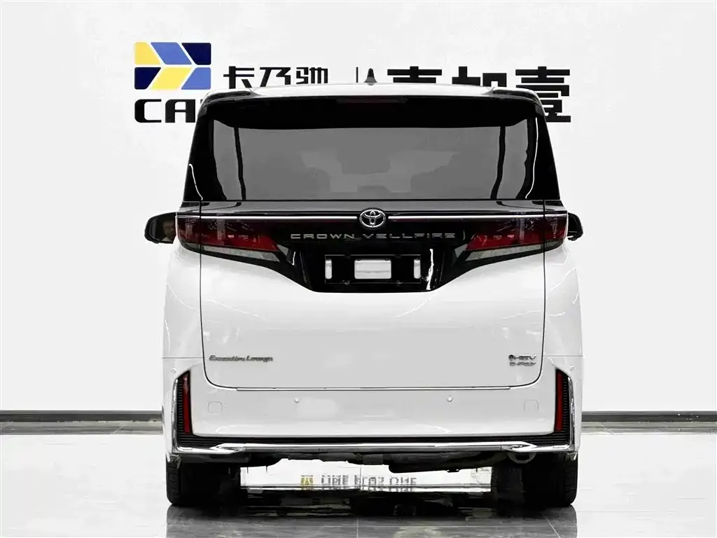 Toyota Vellfire — фото 6
