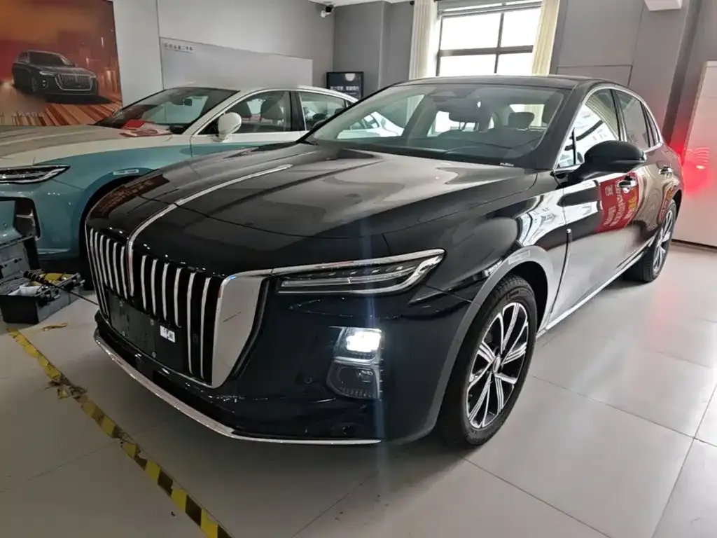 Hongqi H5 PHEV — фото 1