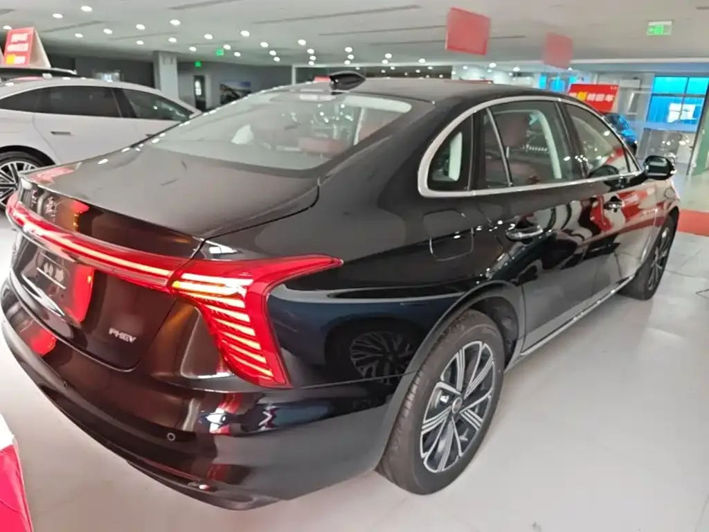 Hongqi H5 PHEV — фото 6