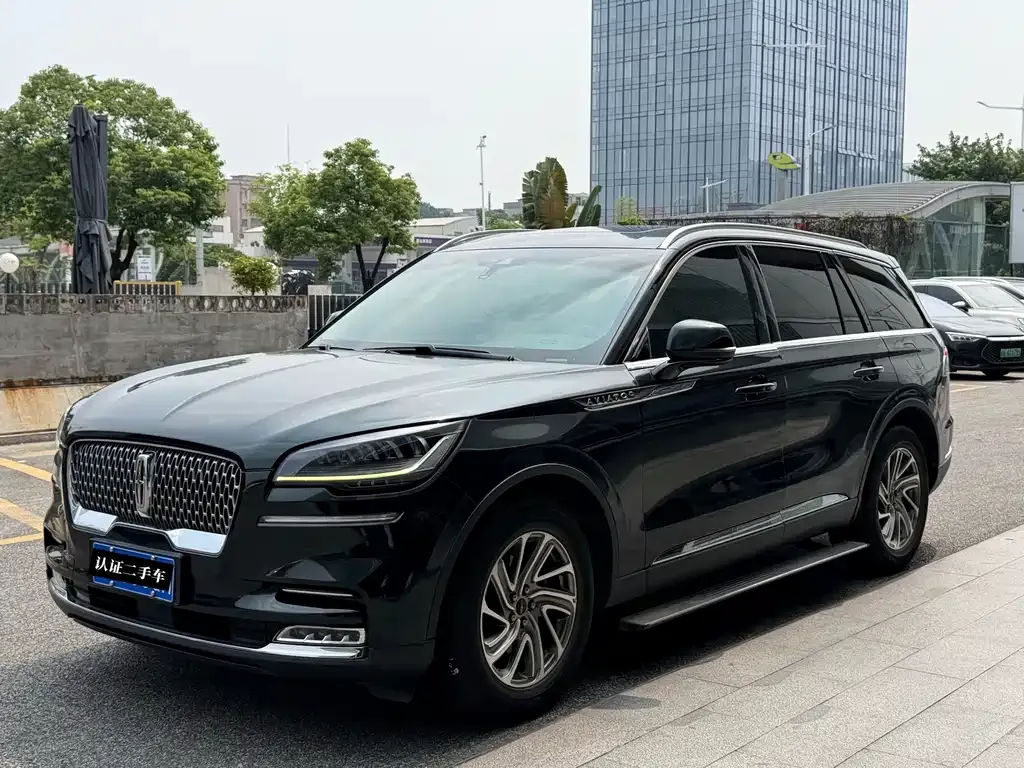 Lincoln Aviator — фото 1