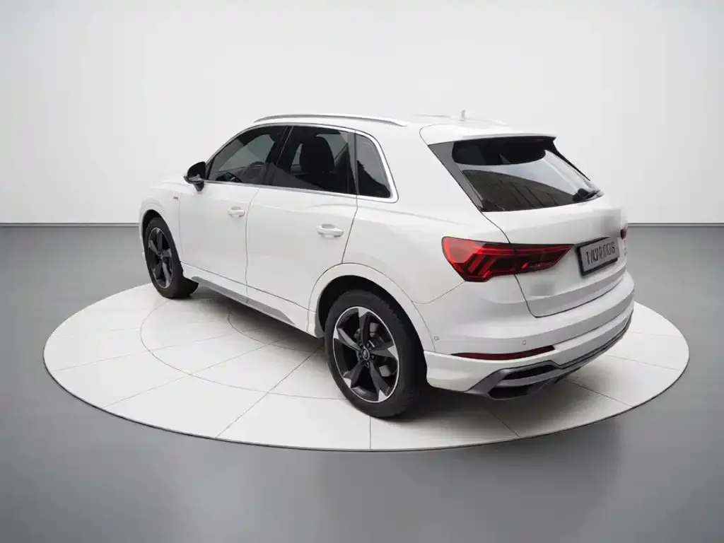 Audi Q3 — фото 4