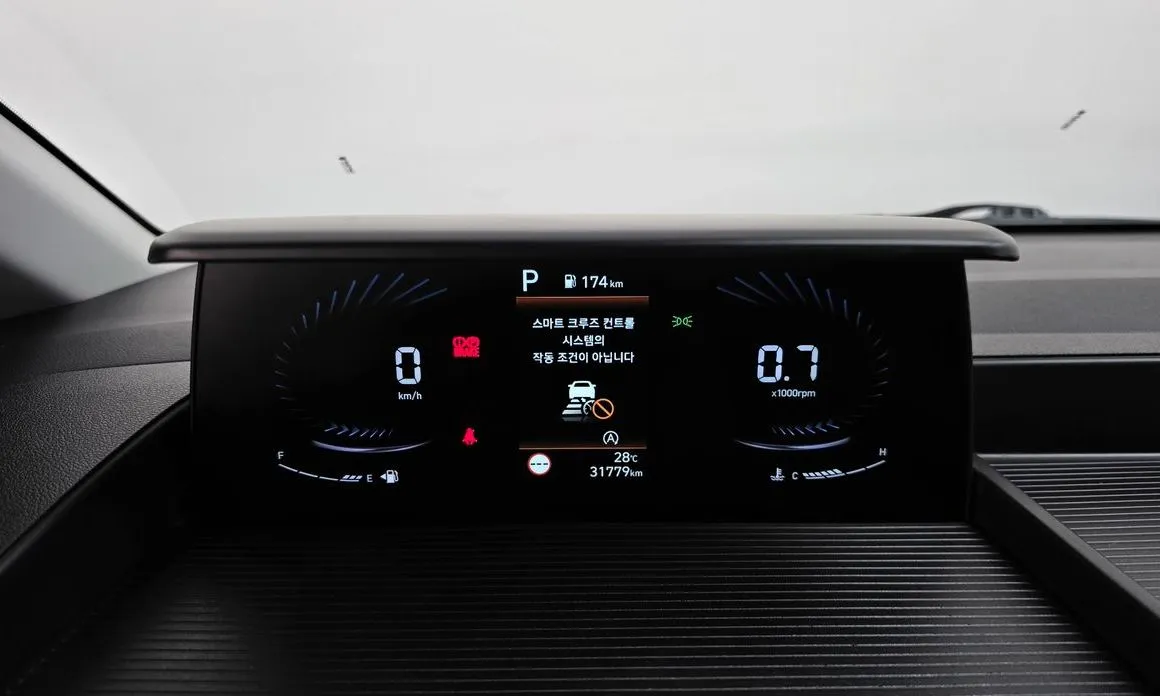 Hyundai Staria — фото 3