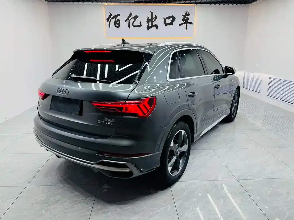 Audi Q3 — фото 8