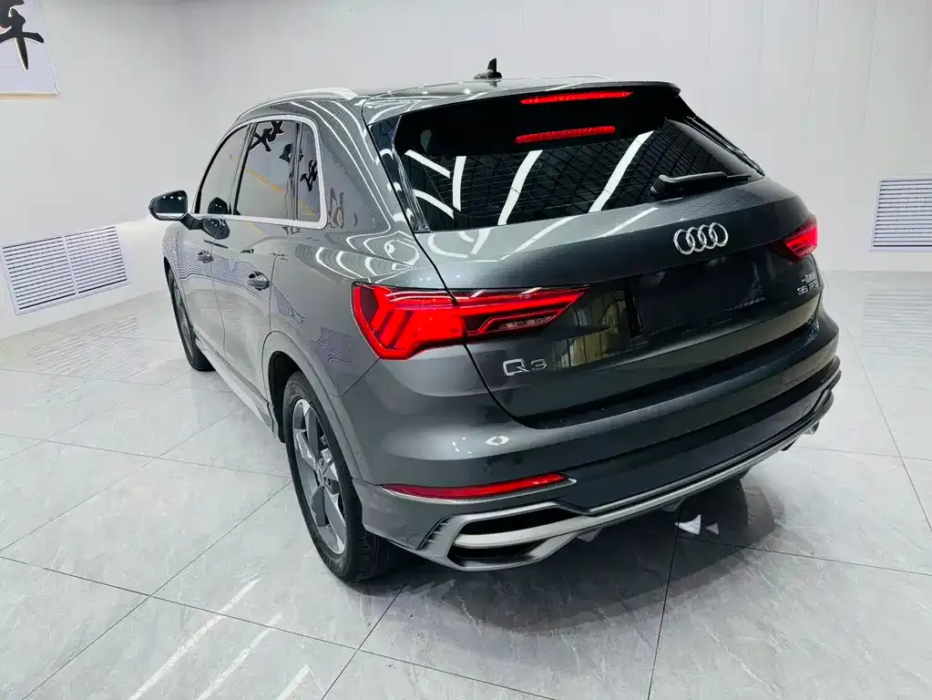 Audi Q3 — фото 4