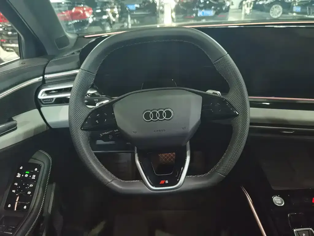 Audi A5L — фото 2
