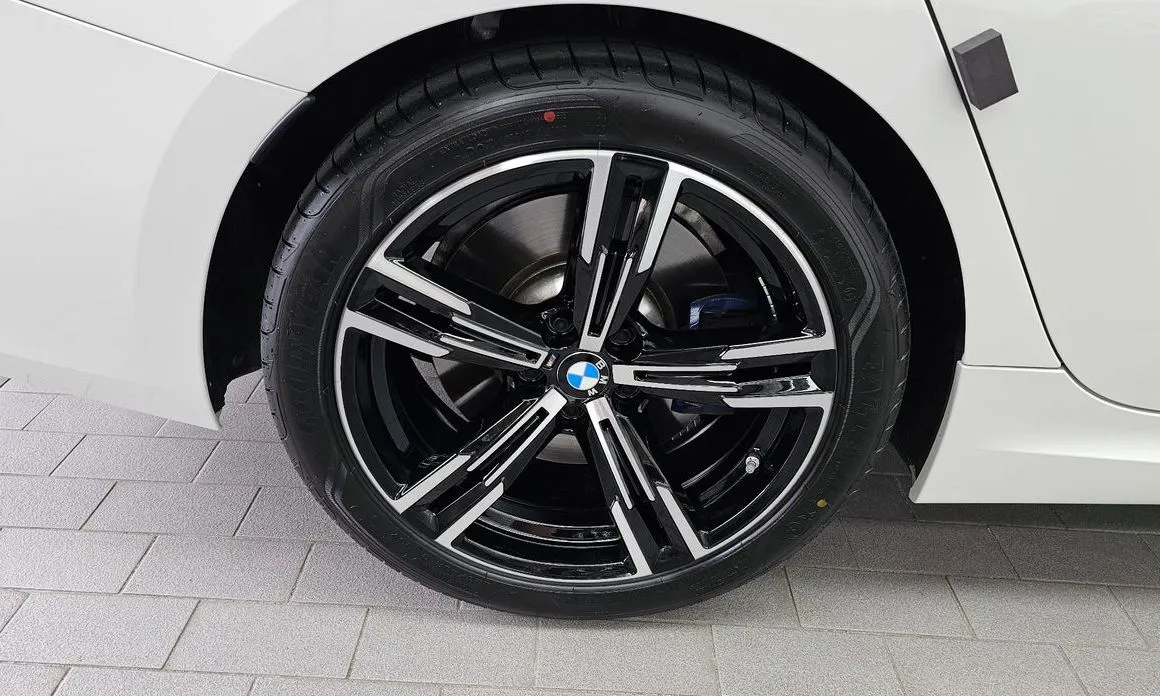 BMW 3-Series — фото 10