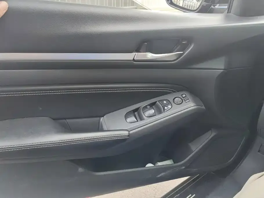 Nissan Teana — фото 2