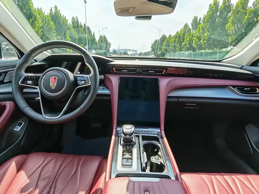 Hongqi H5 — фото 2
