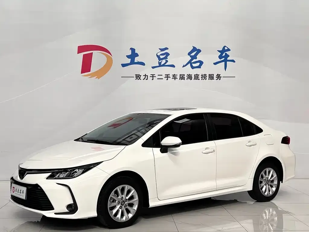 Toyota Corolla — фото 1