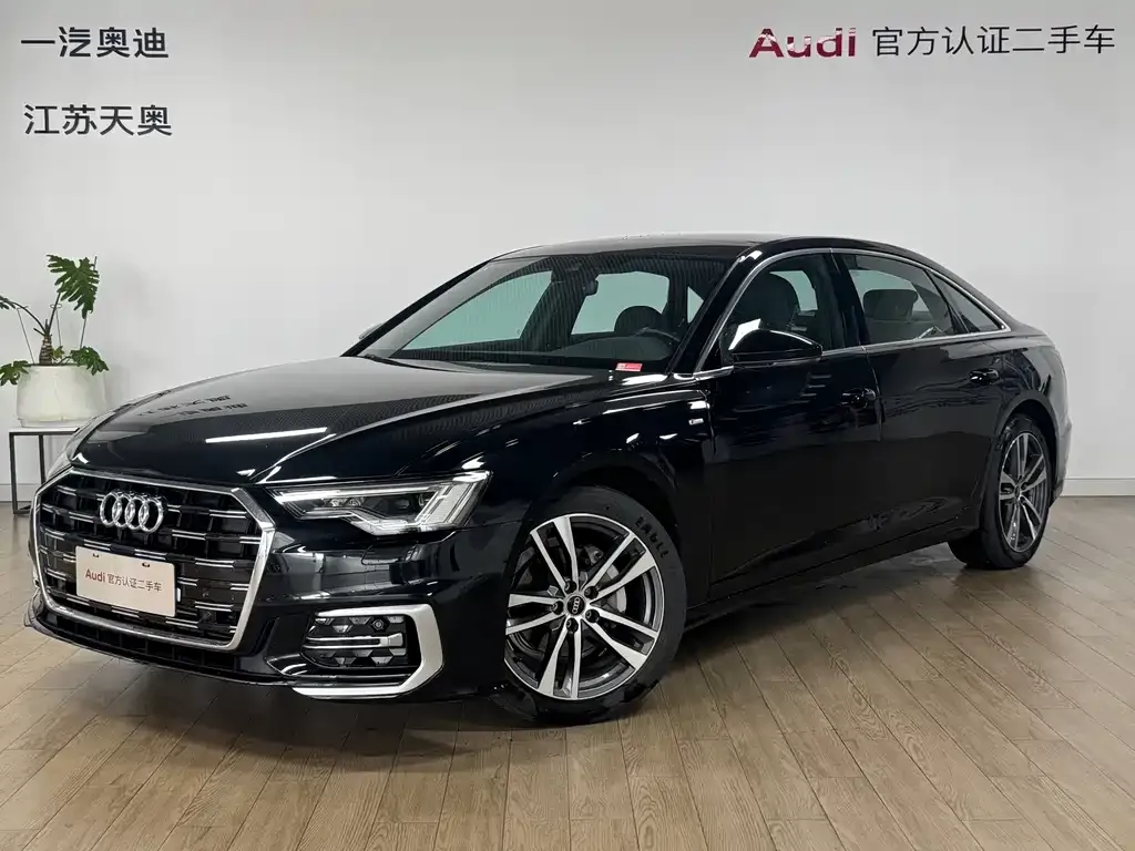 Audi A6L — фото 1
