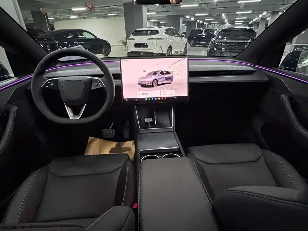 Tesla Model Y L — фото 4